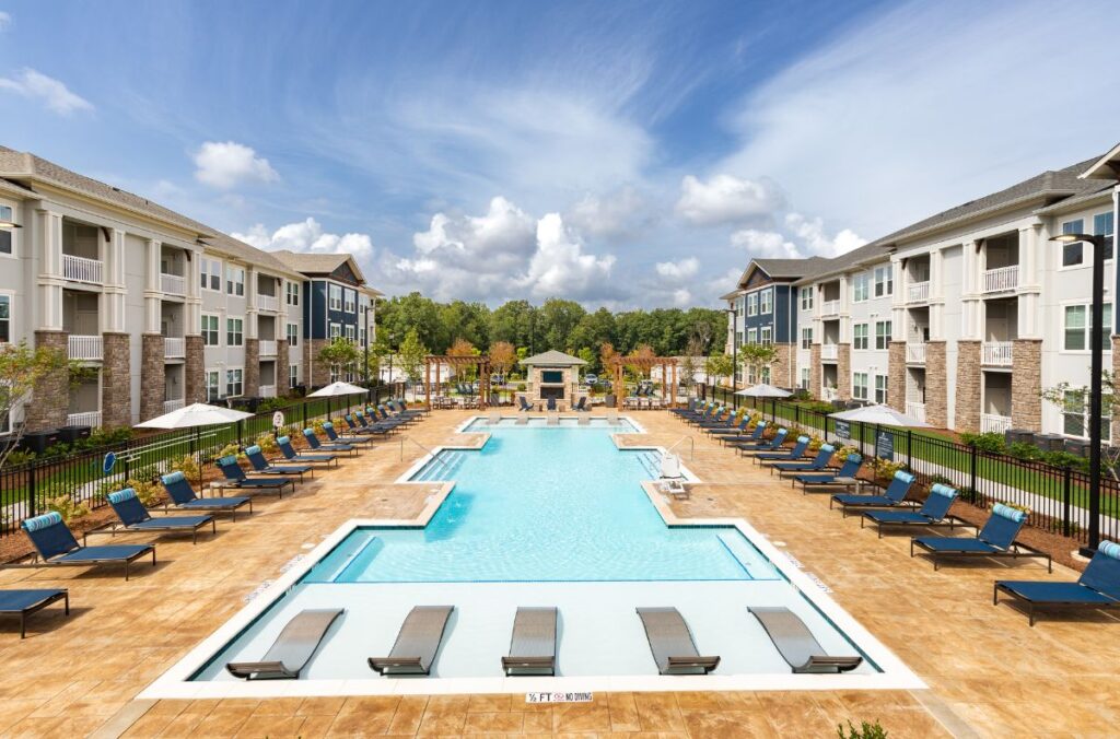 Promenade at Newnan Crossing Apartments 1200x792